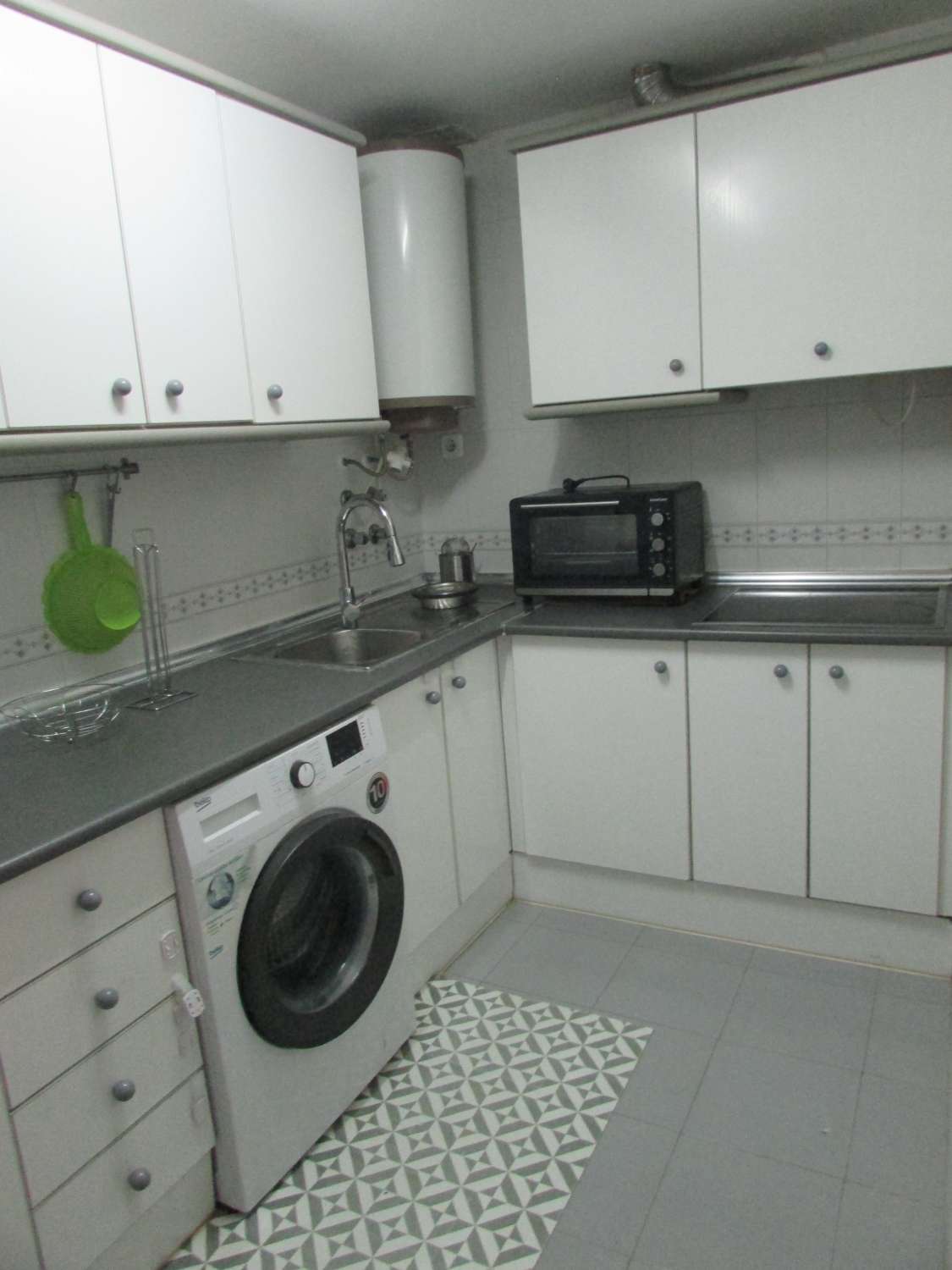 Estupendo apartamento en Calahonda muy cerca de la playa