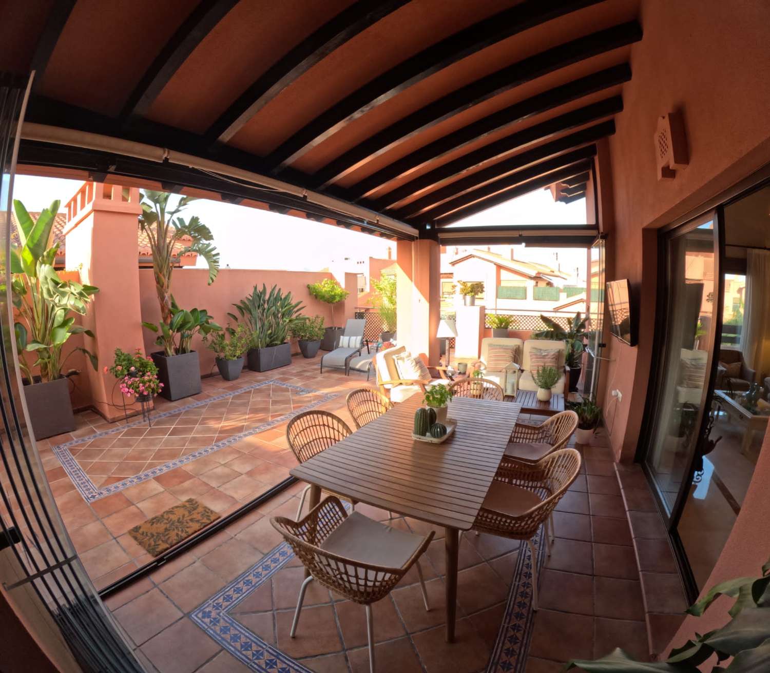 Grand penthouse à vendre dans la région de Playa Granada