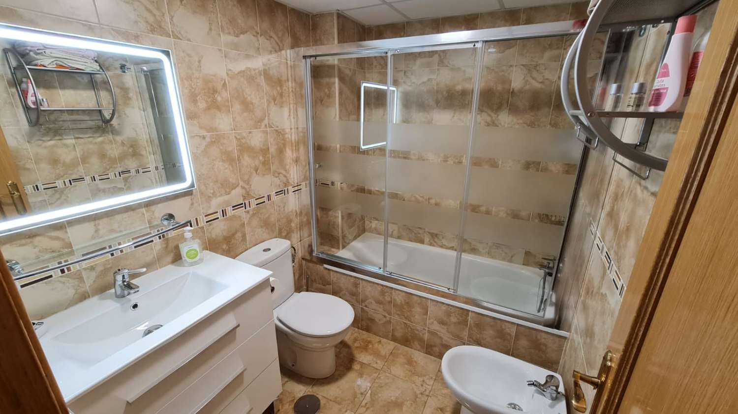 Estupendo apartamento para alquilar en Calahonda