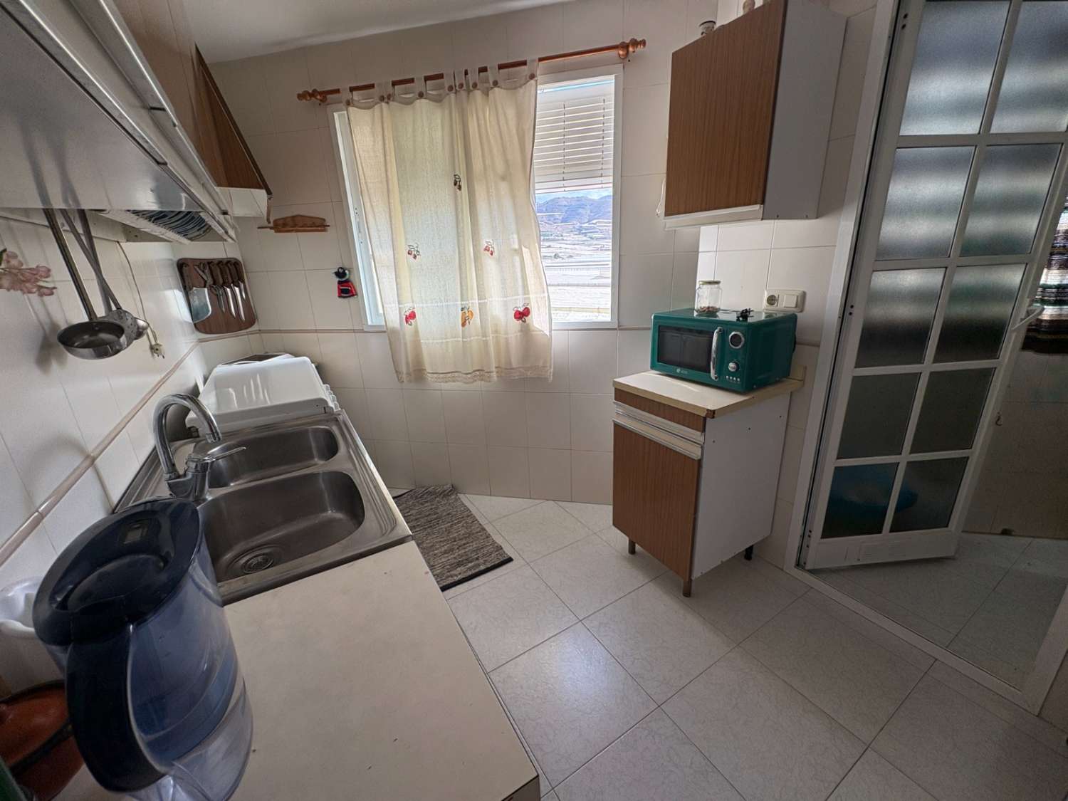 Estupendo piso en Urbanización de la Chucha muy cerca del mar