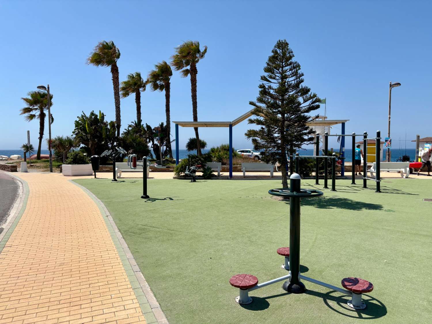 Estupendo piso en Urbanización de la Chucha muy cerca del mar