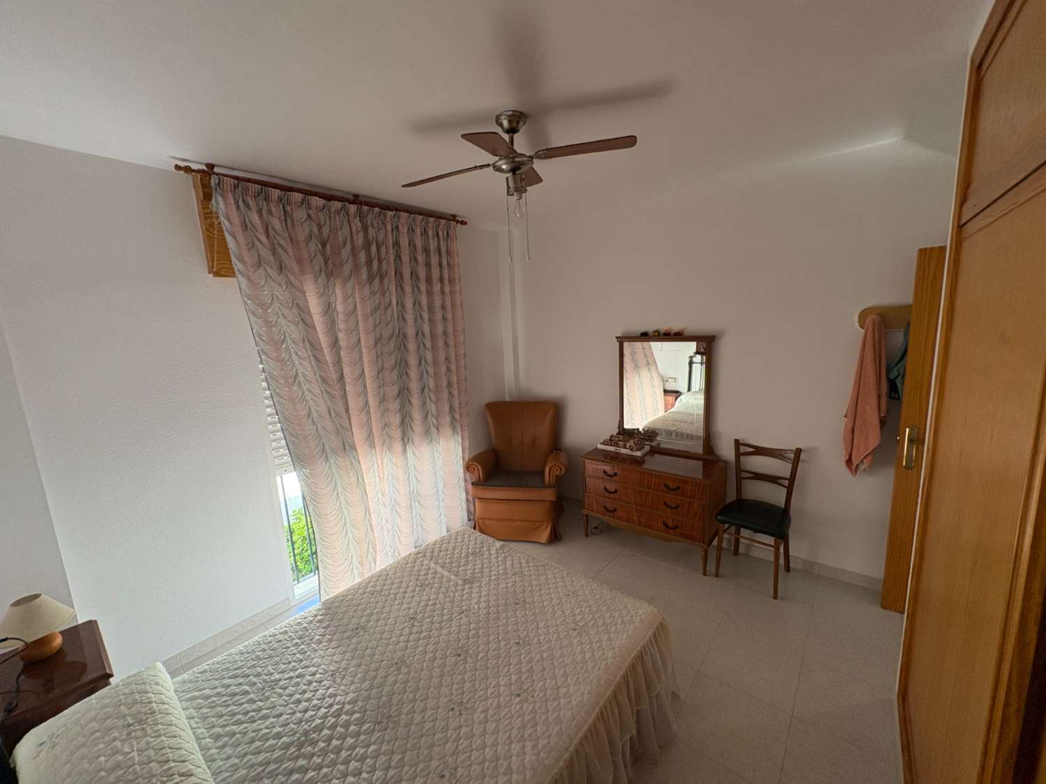 Estupendo piso en Urbanización de la Chucha muy cerca del mar