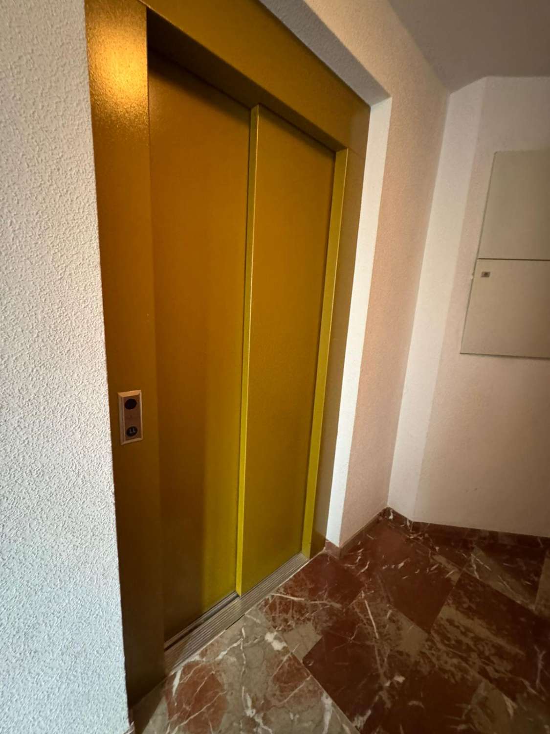 Estupendo piso en venta en Motril
