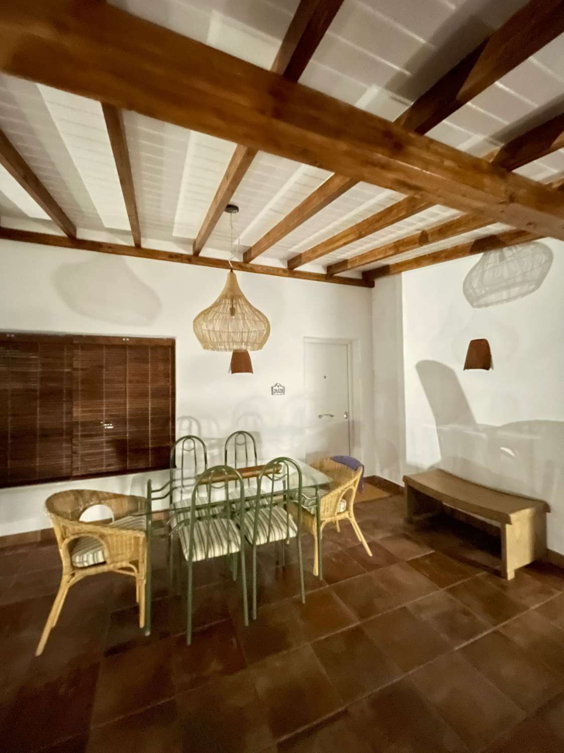 Estupenda finca de aguacates con casa-cortijo en Salobreña